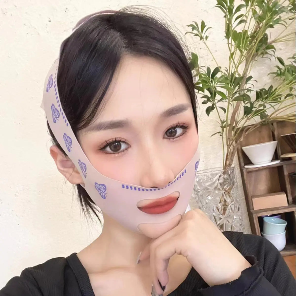 NOVASKIN™ V-Lift Mask